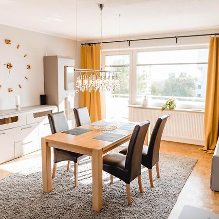 Me Homes - Grosse Moderne Designer-Wohnung Fuer Urlaub Und Business - Mit Kueche, Buero, Balkon Und 2 Parkplaetzen Bayreuth Exterior photo